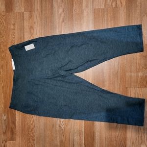 Maurices size 1x color ligth green